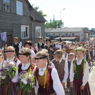 Deju kolektīvs “Lienīte” : “Latvju bērni danci veda” Ludzā