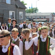 Deju kolektīvs “Lienīte” : “Latvju bērni danci veda” Ludzā