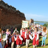 Deju kolektīvs “Lienīte” : “Latvju bērni danci veda” Ludzā