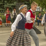 Madlienas pūtēju orķestris un dejotāji Budapeštā